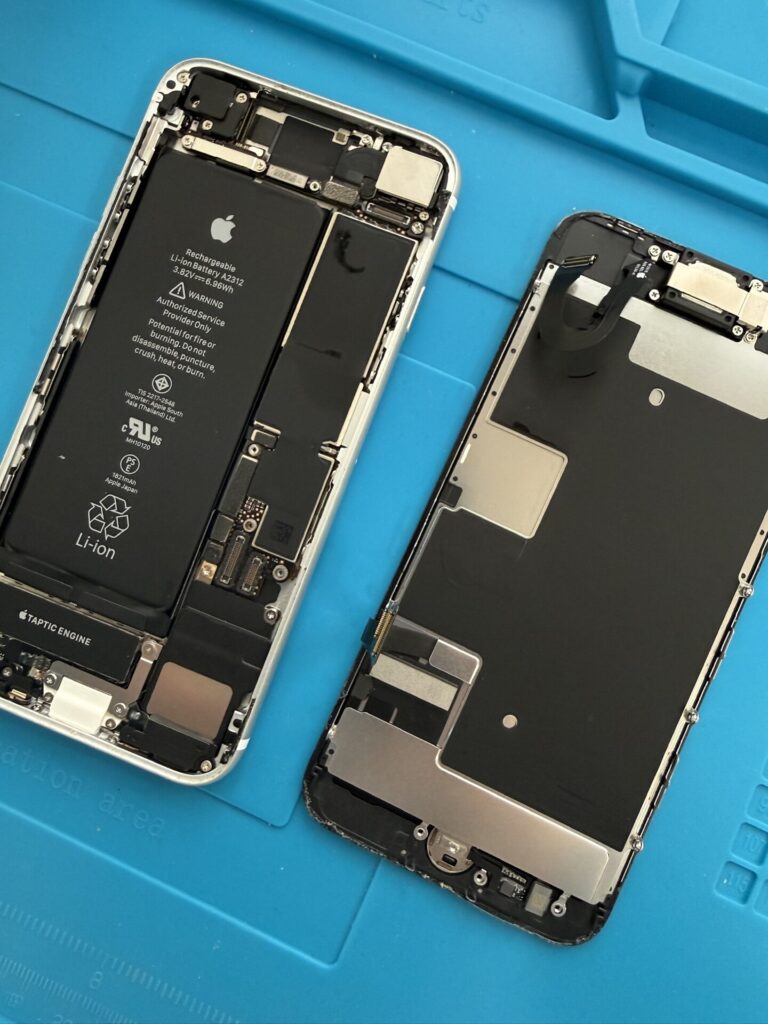 有楽町よりご来店｜iPhone SE（第2世代）タッチ不良の基板修理「画面は